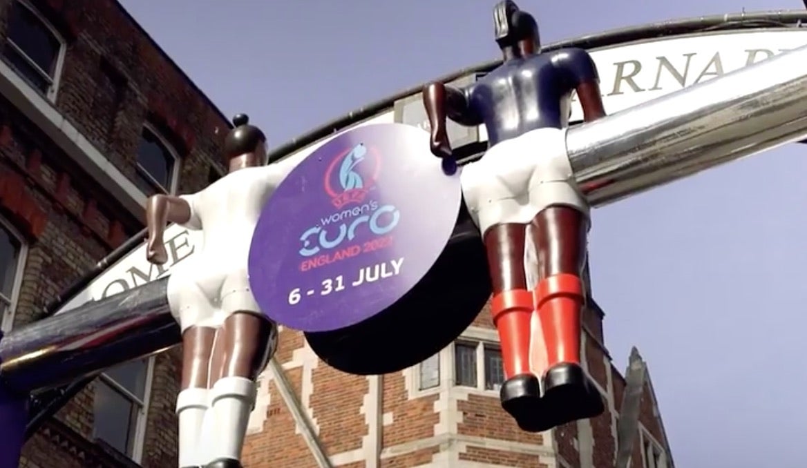 Une rue emblématique de Londres s’est transformée en baby-foot géant