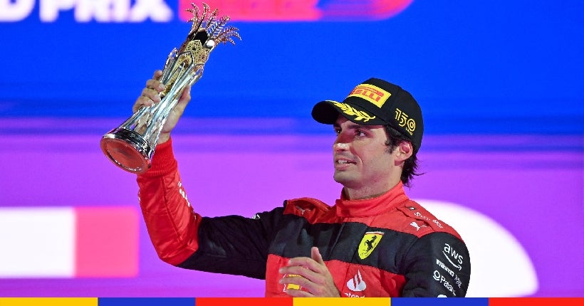 Formule 1 : Carlos Sainz Jr. prolonge chez Ferrari jusqu’en 2024
