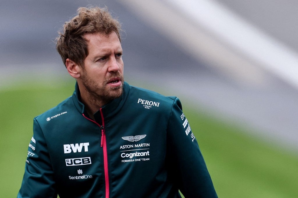 Quand Sebastian Vettel se lance à la poursuite de ses voleurs en trottinette électrique à Barcelone